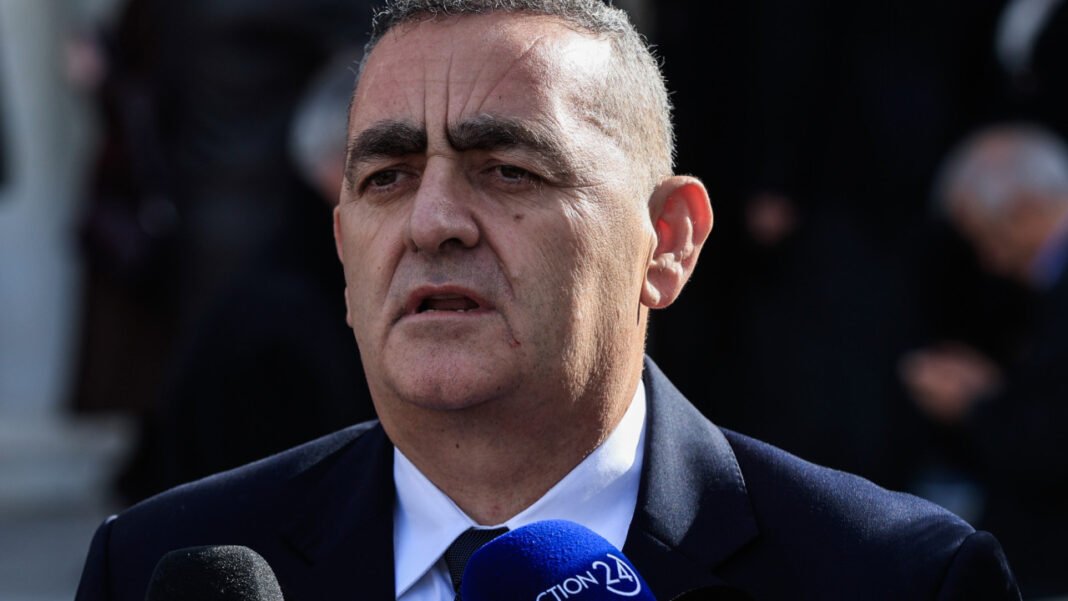 Ανακαλεί ο Μπελέρης: «Δεν έχω καμία σχέση με τον κ. Κασιδιάρη και όσα εκπροσωπεί» Ανακαλεί-ο-Μπελέρης:-«Δεν-έχω-καμία-σχέση-με-τον-κ.-Κασιδιάρη-και-όσα-εκπροσωπεί»