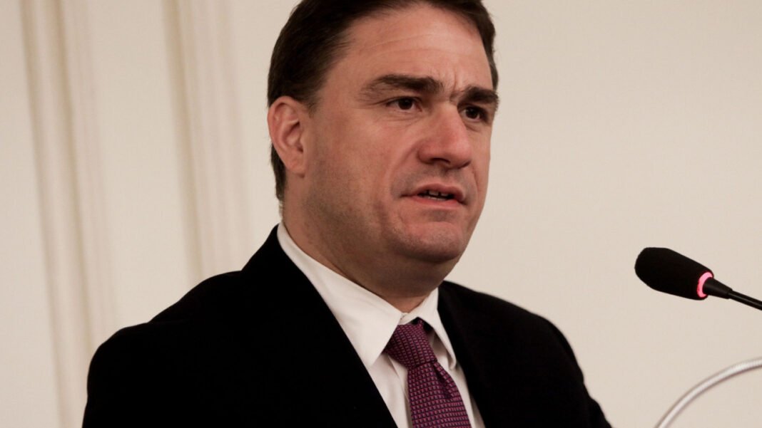 ΠΑΣΟΚ: Ποιος απαγορεύει στον πρωθυπουργό να μειώσετε τον ΕΦΚ όσο διαρκεί η έκτακτη κατάσταση; ΠΑΣΟΚ:-Ποιος-απαγορεύει-στον-πρωθυπουργό-να-μειώσετε-τον-ΕΦΚ-όσο-διαρκεί-η-έκτακτη-κατάσταση;