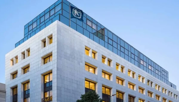 alpha bank: Ξεπέρασαν τα 2,9 δισ. ευρώ οι προσφορές για το senior preferred ομόλογο alpha-bank:-Ξεπέρασαν-τα-2,9-δισ.-ευρώ-οι-προσφορές-για-το-senior-preferred-ομόλογο