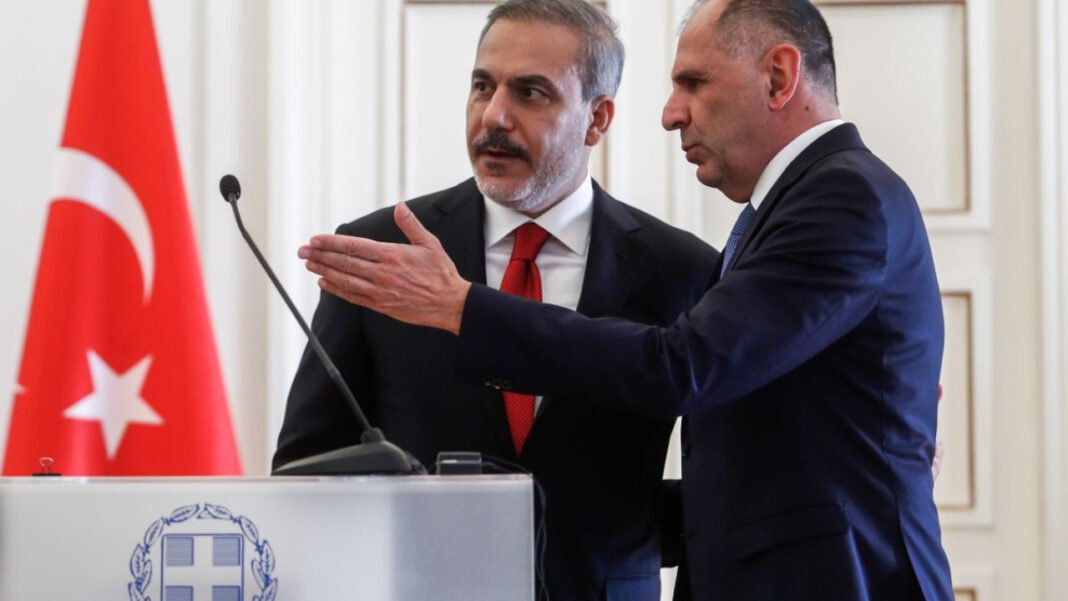 Δεν κάνουμε ανταγωνισμό δηλώσεων, δεν υποχωρούμε: Τι απαντά η Αθήνα στις νέες τουρκικές αιτιάσεις Δεν-κάνουμε-ανταγωνισμό-δηλώσεων,-δεν-υποχωρούμε:-Τι-απαντά-η-Αθήνα-στις-νέες-τουρκικές-αιτιάσεις
