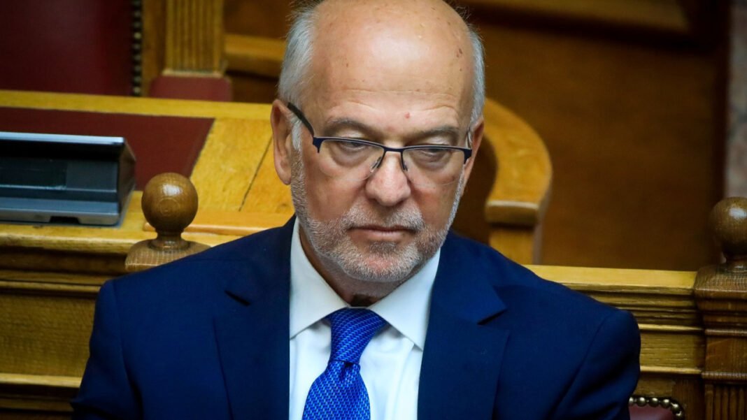 Φλωρίδης: Σκληρές ποινές για όσους εξαπατούν ηλικιωμένους Φλωρίδης:-Σκληρές-ποινές-για-όσους-εξαπατούν-ηλικιωμένους