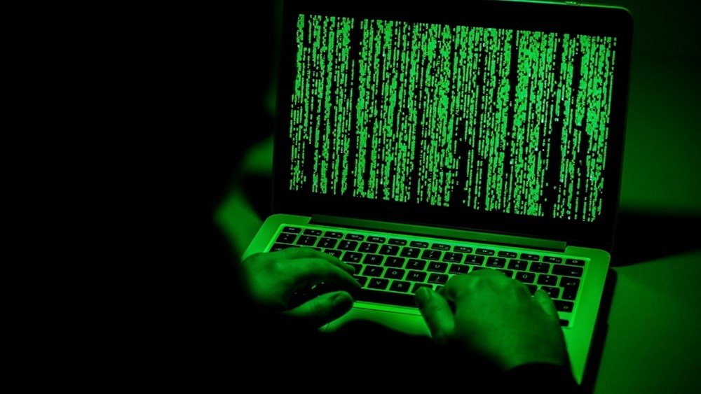 ΗΠΑ: Χάκερ λένε ότι έκλεψαν δεδομένα “χιλιάδων εργαζομένων” του FBI ΗΠΑ:-Χάκερ-λένε-ότι-έκλεψαν-δεδομένα-“χιλιάδων-εργαζομένων”-του-fbi