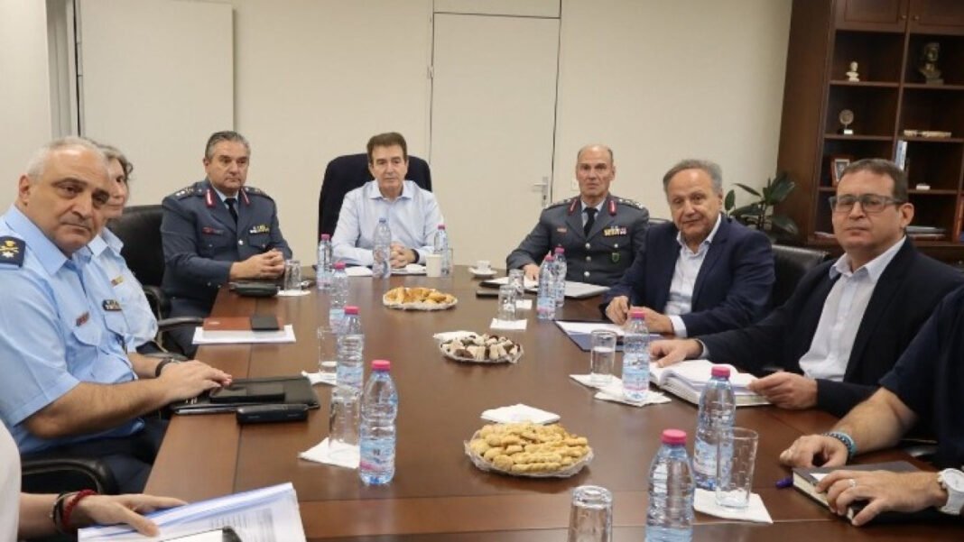 Χρυσοχοΐδης: Ενισχύεται η συνεργασία ΕΛ.ΑΣ.-Δημοτικής Αστυνομίας στη Θεσσαλονίκη Χρυσοχοΐδης:-Ενισχύεται-η-συνεργασία-ΕΛΑΣ.-Δημοτικής-Αστυνομίας-στη-Θεσσαλονίκη