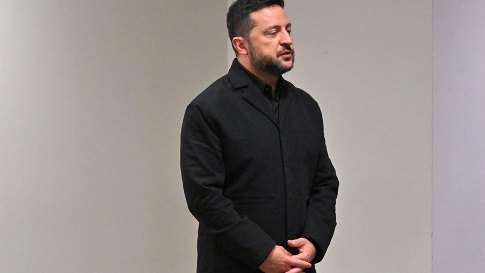 Ζελένσκι: Συναντήσεις με κορυφαία στελέχη της wall street για επενδύσεις στην ανοικοδόμηση της Ουκρανίας Ζελένσκι:-Συναντήσεις-με-κορυφαία-στελέχη-της-wall-street-για-επενδύσεις-στην-ανοικοδόμηση-της-Ουκρανίας