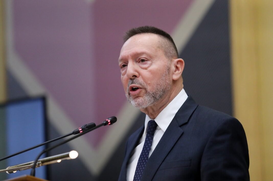 Γ. Στουρνάρας σε Scope: Η Ελλάδα πλησιάζει την αξιολόγηση Α, αλλά χρειάζεται ισχυρότερους θεσμούς Γ.-Στουρνάρας-σε-scope:-Η-Ελλάδα-πλησιάζει-την-αξιολόγηση-Α,-αλλά-χρειάζεται-ισχυρότερους-θεσμούς