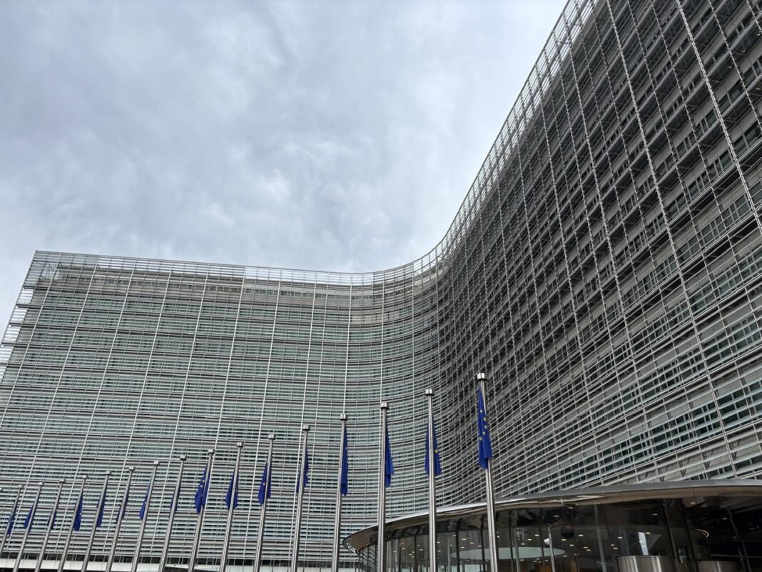Κομισιόν: Διαδικασία επί παραβάσει κατά της Ελλάδας και 17 άλλων κρατών για μη ενσωμάτωση οδηγιών Κομισιόν:-Διαδικασία-επί-παραβάσει-κατά-της-Ελλάδας-και-17-άλλων-κρατών-για-μη-ενσωμάτωση-οδηγιών