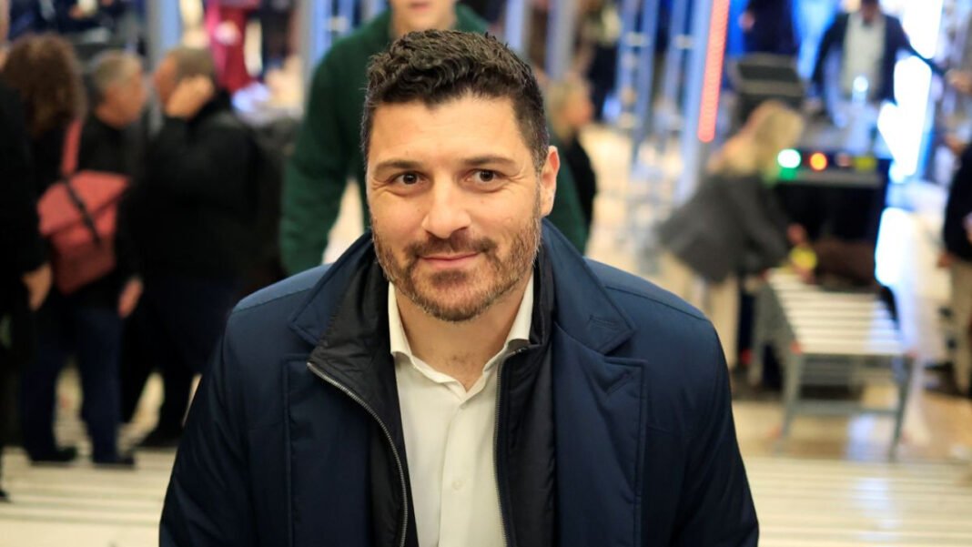 Τεμπονέρας: Εκφοβισμοί, απολύσεις, τρομοκρατία στους εργαζόμενους, η «ευημερία» της κυβέρνησης Μητσοτάκη Τεμπονέρας:-Εκφοβισμοί,-απολύσεις,-τρομοκρατία-στους-εργαζόμενους,-η-«ευημερία»-της-κυβέρνησης-Μητσοτάκη
