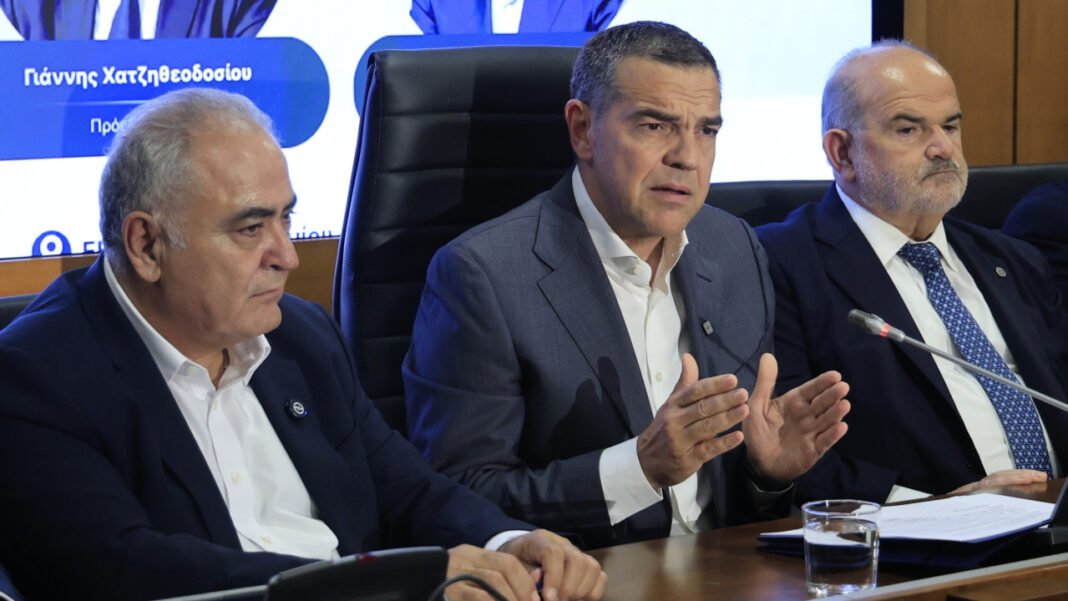 Αλ. Τσίπρας στο ΕΕΑ: Οι προτάσεις του για φόρους, χρηματοδότηση, ενέργεια, καρτέλ και Εθνικό Ταμείο Σύγκλισης Αλ.-Τσίπρας-στο-ΕΕΑ:-Οι-προτάσεις-του-για-φόρους,-χρηματοδότηση,-ενέργεια,-καρτέλ-και-Εθνικό-Ταμείο-Σύγκλισης