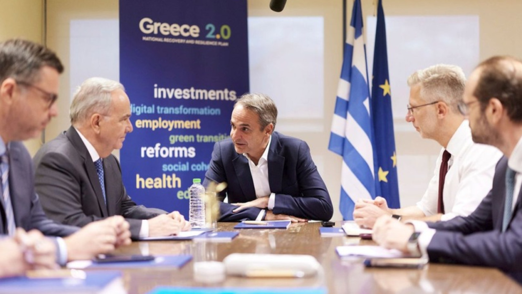 Παρουσία Μητσοτάκη τα τελευταία αιτήματα στο Ταμείο Ανάκαμψης για εκταμίευση 6,75 δισ. ευρώ – «Ωφελημένοι οι Έλληνες» Παρουσία-Μητσοτάκη-τα-τελευταία-αιτήματα-στο-Ταμείο-Ανάκαμψης-για-εκταμίευση-6,75-δισ.-ευρώ-–-«Ωφελημένοι-οι-Έλληνες»