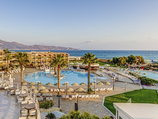 Metaxa Hospitality Group: Στόχος EBITDA άνω των 15,5 εκατ. το 2026 και νέες επενδύσεις metaxa-hospitality-group:-Στόχος-ebitda-άνω-των-15,5-εκατ.-το-2026-και-νέες-επενδύσεις