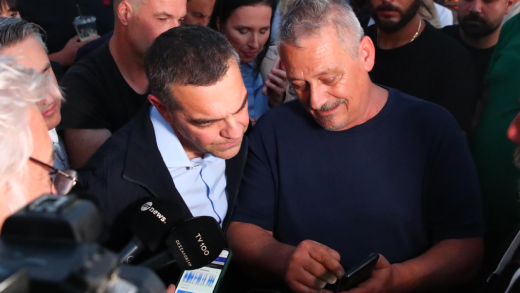 Θεσσαλονίκη: Να στηριχθούν οι άνθρωποι της παραγωγής, ζήτησε ο Τσίπρας στη συνάντηση με αλιείς Θεσσαλονίκη:-Να-στηριχθούν-οι-άνθρωποι-της-παραγωγής,-ζήτησε-ο-Τσίπρας-στη-συνάντηση-με-αλιείς