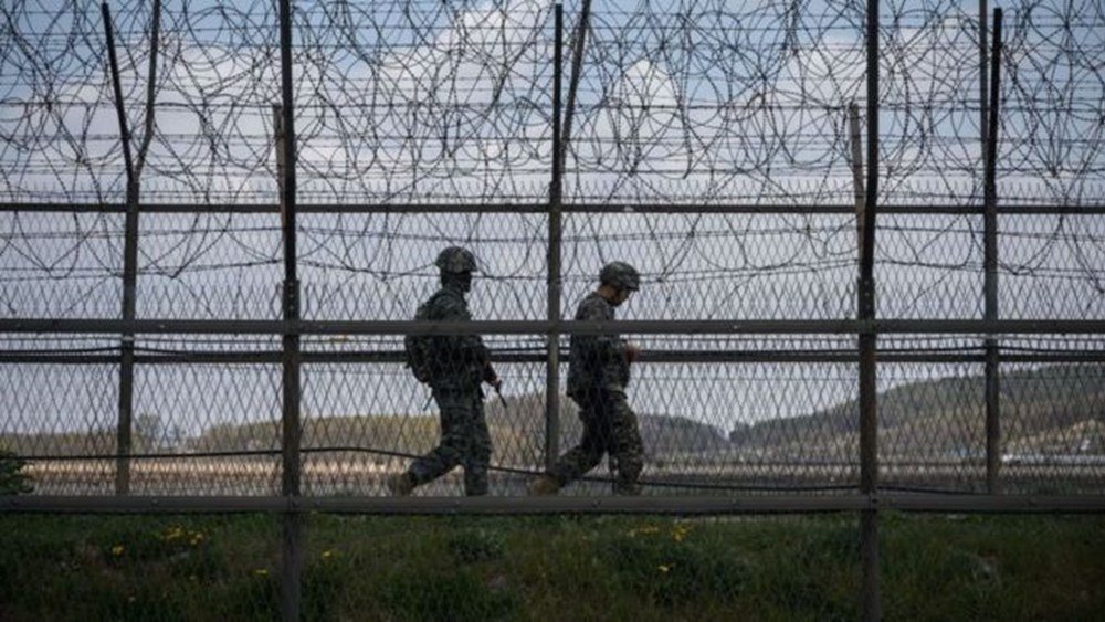 Η Βόρεια Κορέα απορρίπτει τις κατηγορίες της Νότιας Κορέας σχετικά με την έκρηξη νάρκης στη Ζώνη Αποστρατιωτικοποίησης Η-Βόρεια-Κορέα-απορρίπτει-τις-κατηγορίες-της-Νότιας-Κορέας-σχετικά-με-την-έκρηξη-νάρκης-στη-Ζώνη-Αποστρατιωτικοποίησης