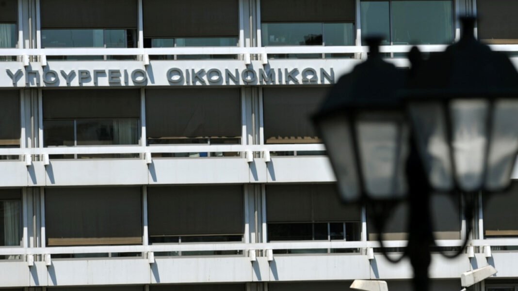 Σε δημόσια διαβούλευση το νέο ν/σ του ΥΠΕΘΟΟ: Ενίσχυση της προστασίας των οφειλετών, αυστηρότερη εποπτεία των servicers Σε-δημόσια-διαβούλευση-το-νέο-ν/σ-του-ΥΠΕΘΟΟ:-Ενίσχυση-της-προστασίας-των-οφειλετών,-αυστηρότερη-εποπτεία-των-servicers