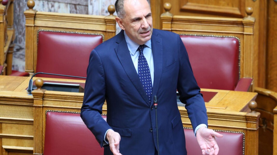 Γεραπετρίτης: Δεν υπήρξε καμία απειλή γι΄αυτό δεν κλήθηκε η Αμερικανίδα πρέσβης Γεραπετρίτης:-Δεν-υπήρξε-καμία-απειλή-γι΄αυτό-δεν-κλήθηκε-η-Αμερικανίδα-πρέσβης
