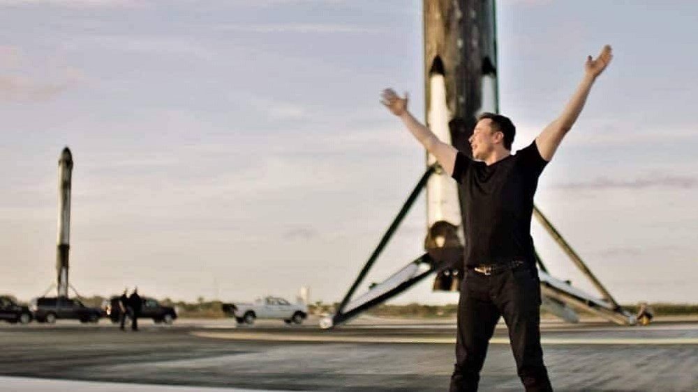 Η-spacex-περνά-στην-κινητή-τηλεφωνία:-Το-“χρυσό”-deal-των-8-δισ.-δολαρίων