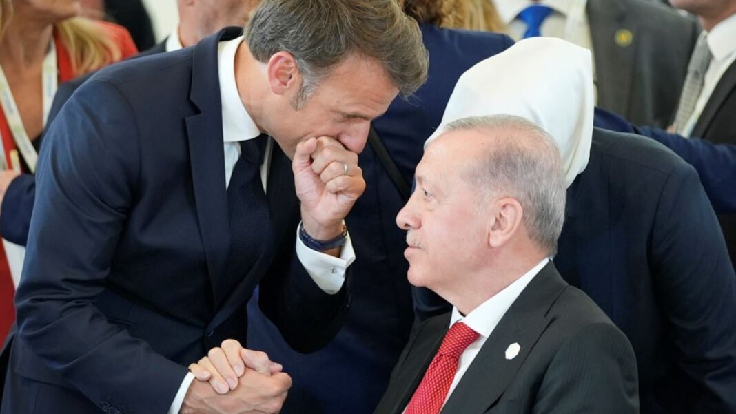 Γαλλία μεταξύ Ελλάδας – Τουρκίας: Η νέα συμφωνία Παρισιού – Άγκυρας και γιατί αυτή δεν επηρεάζει το καλώδιο Γαλλία-μεταξύ-Ελλάδας-–-Τουρκίας:-Η-νέα-συμφωνία-Παρισιού-–-Άγκυρας-και-γιατί-αυτή-δεν-επηρεάζει-το-καλώδιο
