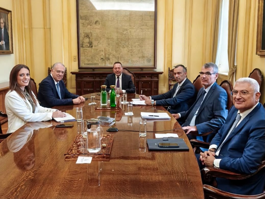 Συνάντηση Τ. Θεοδωρικάκου με τον Γ. Στουρνάρα: Στο επίκεντρο η πορεία των επενδύσεων Συνάντηση-Τ-Θεοδωρικάκου-με-τον-Γ.-Στουρνάρα:-Στο-επίκεντρο-η-πορεία-των-επενδύσεων
