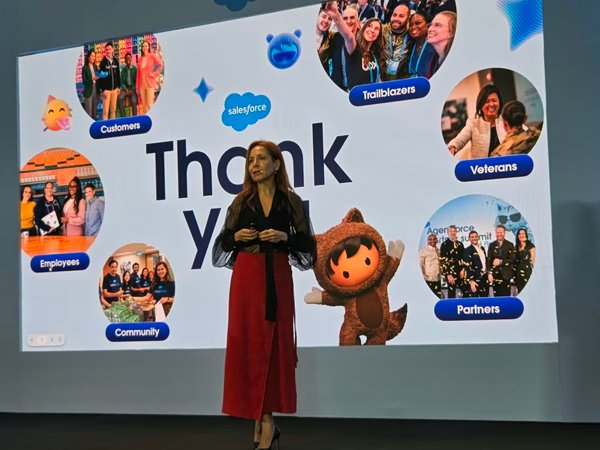 Salesforce: Η νέα εποχή των AI agents απαιτεί δεδομένα, κανόνες και στρατηγική salesforce:-Η-νέα-εποχή-των-ai-agents-απαιτεί-δεδομένα,-κανόνες-και-στρατηγική