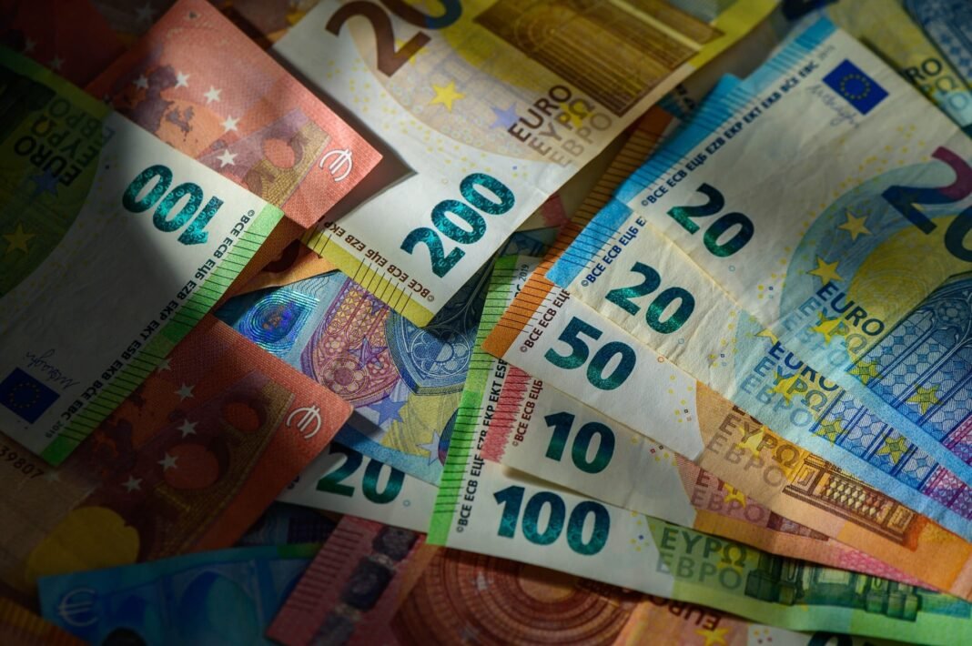 Πρωτογενές πλεόνασμα 7,59 δισ. στο 9μηνο – Πάνω από τον στόχο τα φορο-εσοδα Πρωτογενές-πλεόνασμα-7,59-δισ.-στο-9μηνο-–-Πάνω-από-τον-στόχο-τα-φορο-εσοδα