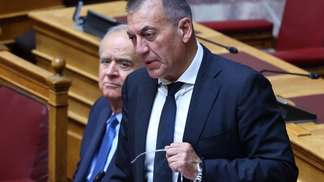 Βρούτσης: Έργα άνω των 15,8 εκατ. ευρώ σε δύο αθλητικές εγκαταστάσεις του Πειραιά Βρούτσης:-Έργα-άνω-των-15,8-εκατ.-ευρώ-σε-δύο-αθλητικές-εγκαταστάσεις-του-Πειραιά