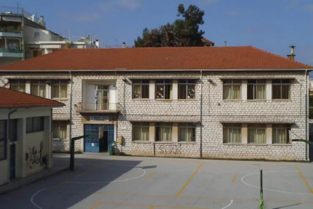 900 χιλιάδες από την Εθνική Τράπεζα για την ανακαίνιση τριών σχολείων στα Ιωάννινα 900-χιλιάδες-από-την-Εθνική-Τράπεζα-για-την-ανακαίνιση-τριών-σχολείων-στα-Ιωάννινα