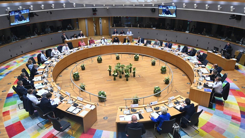 Δήλωση των 27 της ΕΕ κατά του Τουρκολιβυκού Μνημονίου: Είναι άκυρο και παραβιάζει τα κυριαρχικά δικαιώματα τρίτων κρατών Δήλωση-των-27-της-ΕΕ-κατά-του-Τουρκολιβυκού-Μνημονίου:-Είναι-άκυρο-και-παραβιάζει-τα-κυριαρχικά-δικαιώματα-τρίτων-κρατών