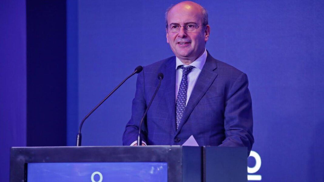 Χατζηδάκης:-Συνεργασία-με-ΗΑΕ-στην-ενέργεια,-το-εμπόριο,-την-τεχνητή-νοημοσύνη