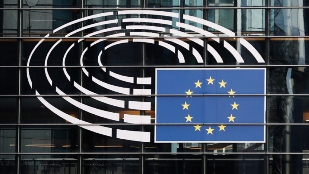 Ευρωβουλευτές ΠΑΣΟΚ για data centers: Διαφάνεια σε ρεύμα και νερό – «Να μην πληρώσουν οι πολίτες» Ευρωβουλευτές-ΠΑΣΟΚ-για-data-centers:-Διαφάνεια-σε-ρεύμα-και-νερό-–-«Να-μην-πληρώσουν-οι-πολίτες»