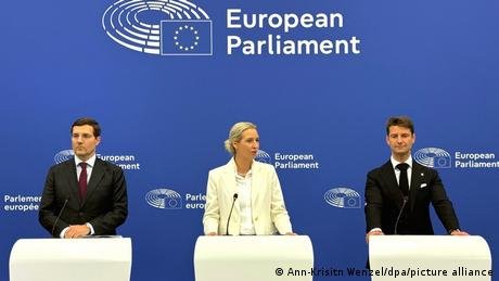 Το πρόγραμμα της afd για την Ευρώπη παρουσίασε στο Στρασβούργο η Άλίς Βάιντελ Το-πρόγραμμα-της-afd-για-την-Ευρώπη-παρουσίασε-στο-Στρασβούργο-η-Άλίς-Βάιντελ