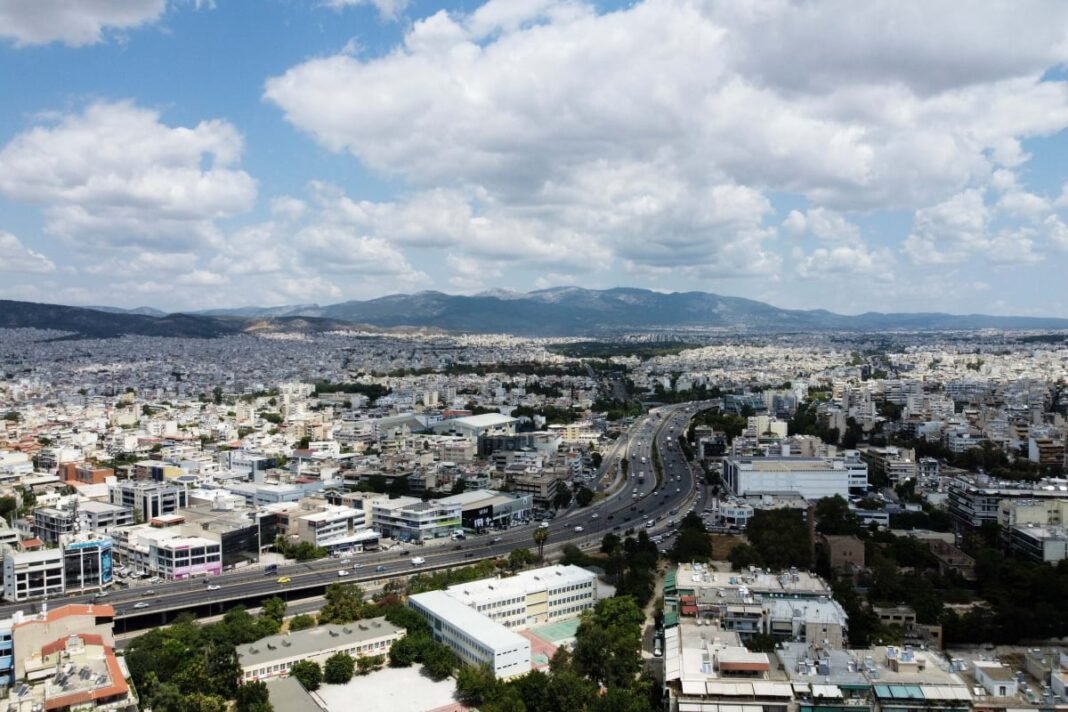Όλες οι αλλαγές που φέρνει το 2027 στη φορολογία ακινήτων Όλες-οι-αλλαγές-που-φέρνει-το-2027-στη-φορολογία-ακινήτων