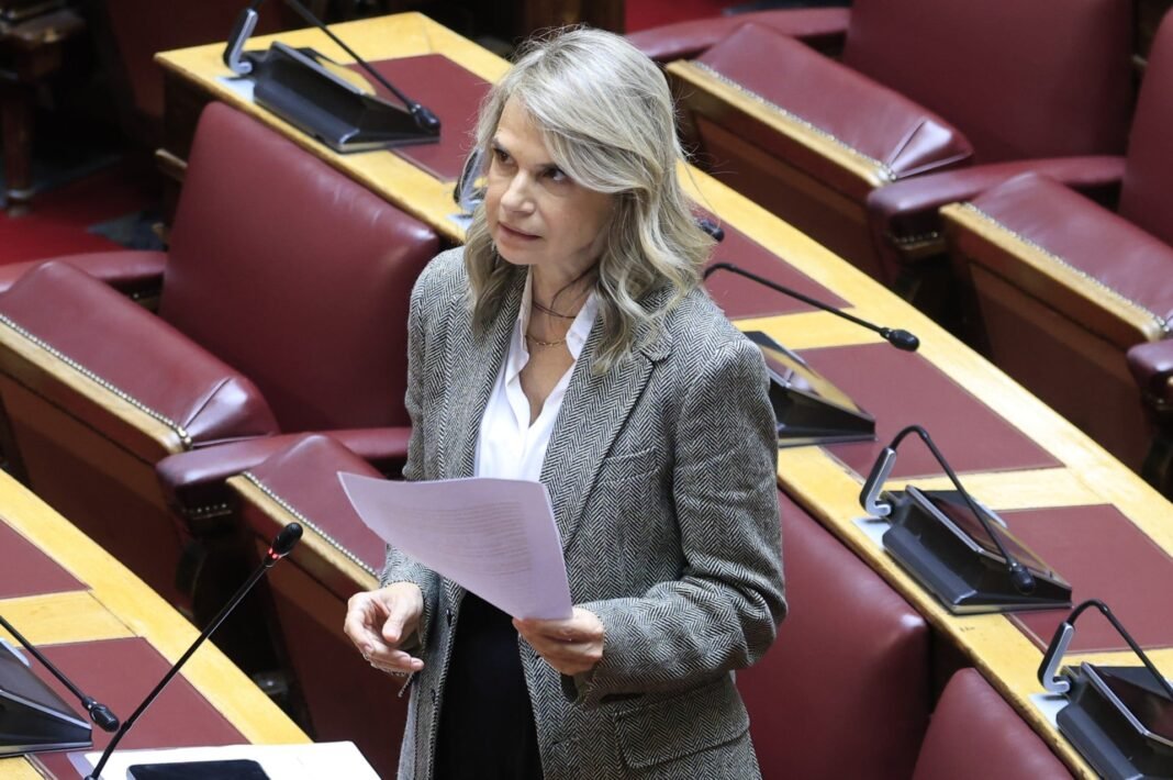 Μ. Αποστολάκη: Η κυβέρνηση με την ανοχή της δίνει πράσινο φως στις τράπεζες να συνεχίσουν ανεμπόδιστα τον αποκλεισμό των πολιτών από καταστήματα και ATM Μ.-Αποστολάκη:-Η-κυβέρνηση-με-την-ανοχή-της-δίνει-πράσινο-φως-στις-τράπεζες-να-συνεχίσουν-ανεμπόδιστα-τον-αποκλεισμό-των-πολιτών-από-καταστήματα-και-atm