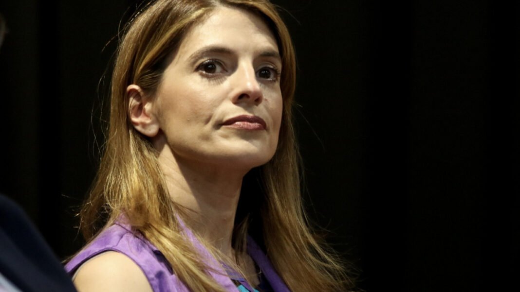 «Fake news» για την υπόθεση Άγγελου Γιαννακόπουλου καταγγέλλει η αναπληρώτρια εκπρόσωπος Τύπου της ΕΛ.Α.Σ. «fake-news»-για-την-υπόθεση-Άγγελου-Γιαννακόπουλου-καταγγέλλει-η-αναπληρώτρια-εκπρόσωπος-Τύπου-της-ΕΛΑΣ.