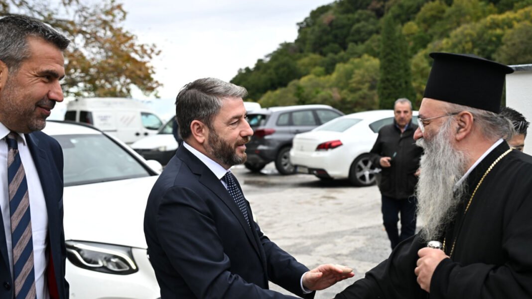 Στην-Παναγία-Εικοσιφοίνισσα-στη-Δράμα-ο-Ανδρουλάκης-–-Στο-επίκεντρο-η-επιστροφή-των-ιστορικών-κειμηλίων
