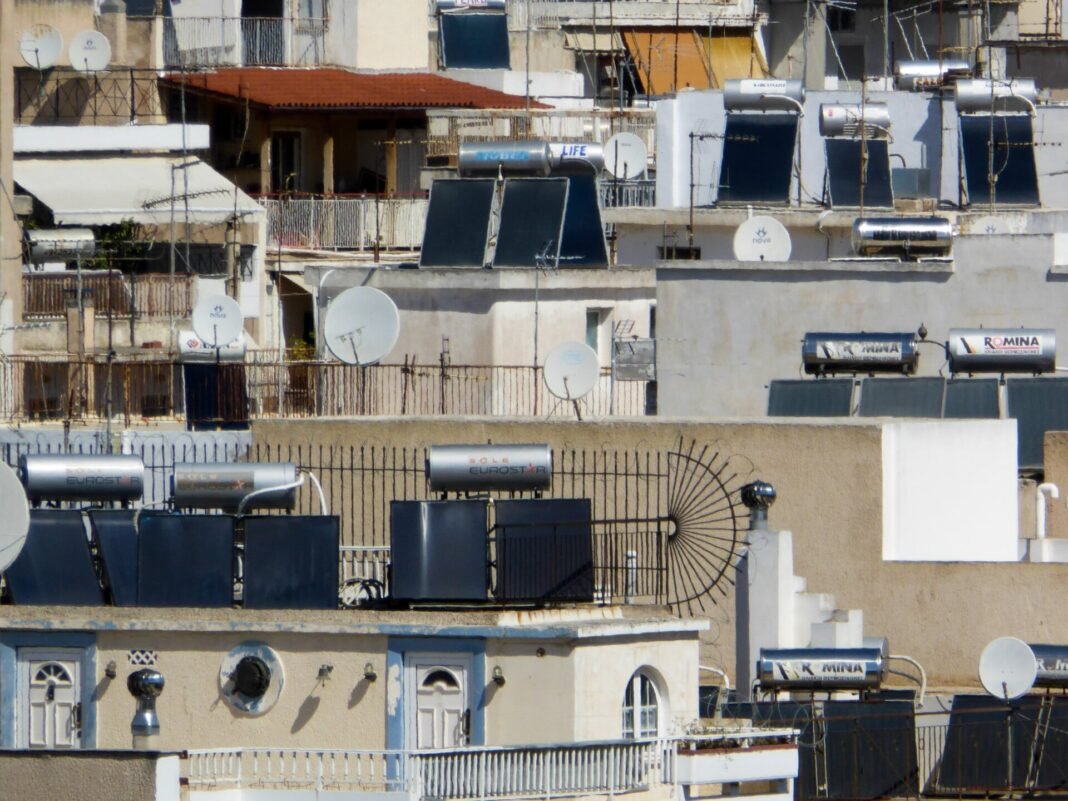 «Αλλάζω Σύστημα Θέρμανσης και Θερμοσίφωνα»: 36,4 εκατ. ευρώ σε 3.677 προμηθευτές και εγκαταστάτες «Αλλάζω-Σύστημα-Θέρμανσης-και-Θερμοσίφωνα»:-36,4-εκατ-ευρώ-σε-3.677-προμηθευτές-και-εγκαταστάτες