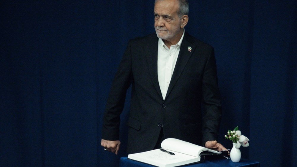 Κατάρ: Πεζεσκιάν και Αλ Θάνι συζήτησαν τον πόλεμο στη Μέση Ανατολή στο περιθώριο ενεργειακής συνόδου στη Ρωσία Κατάρ:-Πεζεσκιάν-και-Αλ-Θάνι-συζήτησαν-τον-πόλεμο-στη-Μέση-Ανατολή-στο-περιθώριο-ενεργειακής-συνόδου-στη-Ρωσία