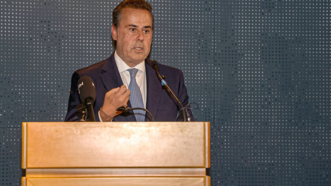 Παπασταύρου από Βρυξέλλες: Ευελιξία μέσω της ρήτρας διαφυγής για τη μείωση του ενεργειακού κόστους Παπασταύρου-από-Βρυξέλλες:-Ευελιξία-μέσω-της-ρήτρας-διαφυγής-για-τη-μείωση-του-ενεργειακού-κόστους
