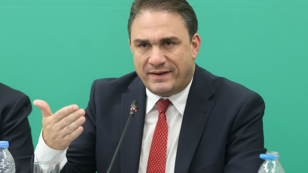Τσουκαλάς: Δεν αρκεί η απόσυρση του άρθρου 23 – Να δώσει εξηγήσεις ο κ. Πιερρακάκης Τσουκαλάς:-Δεν-αρκεί-η-απόσυρση-του-άρθρου-23-–-Να-δώσει-εξηγήσεις-ο-κ.-Πιερρακάκης